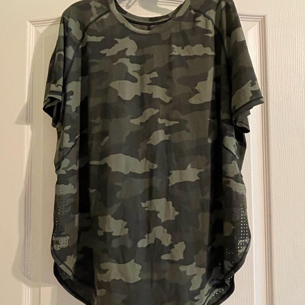 lululemon athletica Camouflage Top - Green and Black